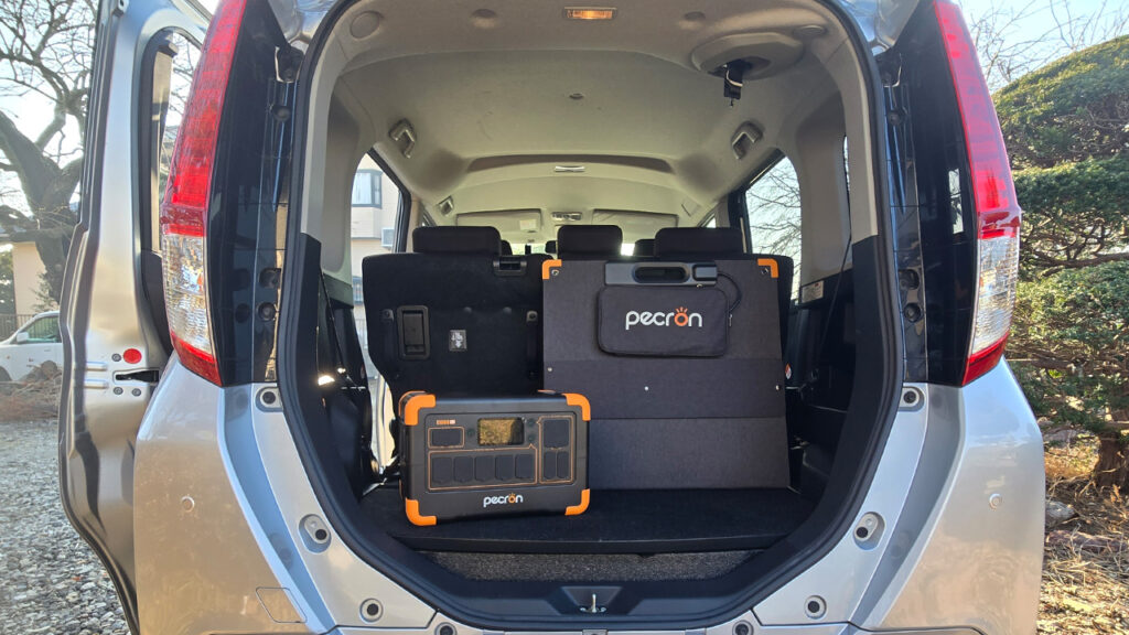 Pecron E1000LFPを車のトランクに置いてみた